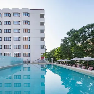4* Ξενοδοχείο Hesperia